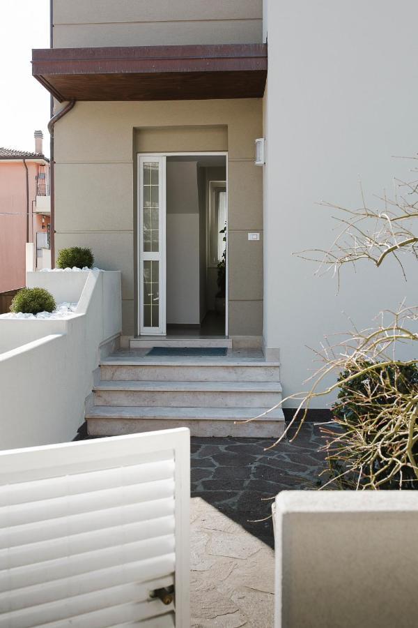 B&B "Al Colle 11" Fano Buitenkant foto