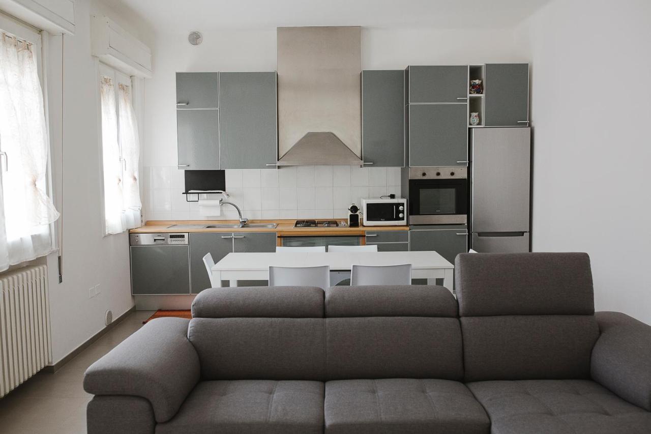B&B "Al Colle 11" Fano Buitenkant foto