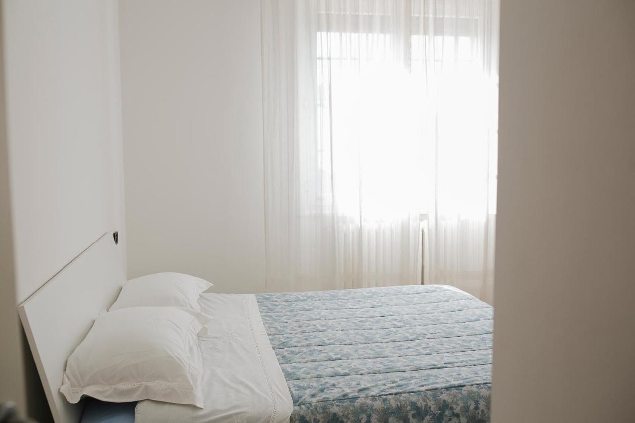 B&B "Al Colle 11" Fano Buitenkant foto