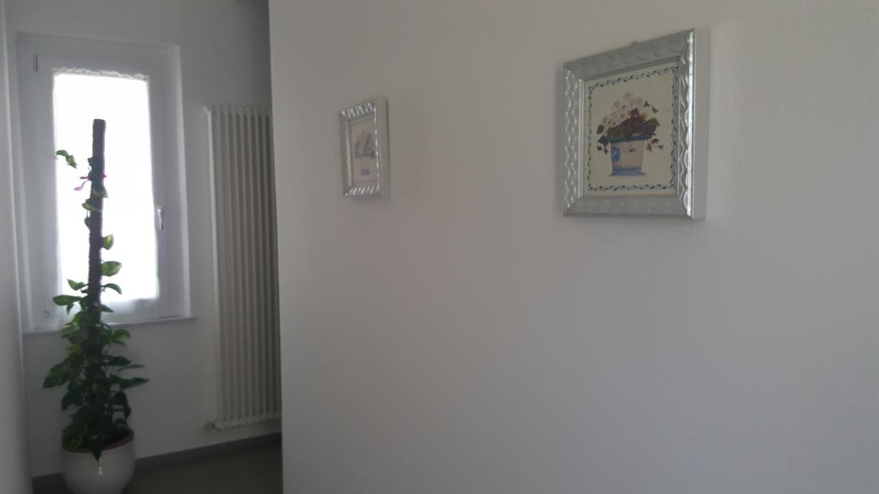 B&B "Al Colle 11" Fano Buitenkant foto