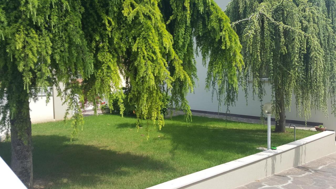 B&B "Al Colle 11" Fano Buitenkant foto