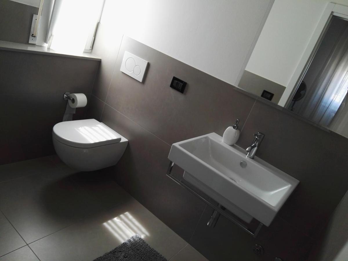 B&B "Al Colle 11" Fano Buitenkant foto